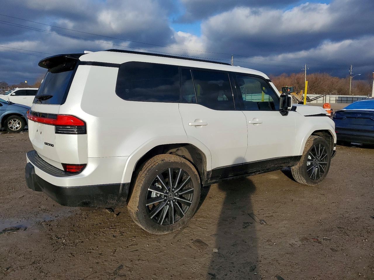 2025 Lexus Gx 550 - Image 3