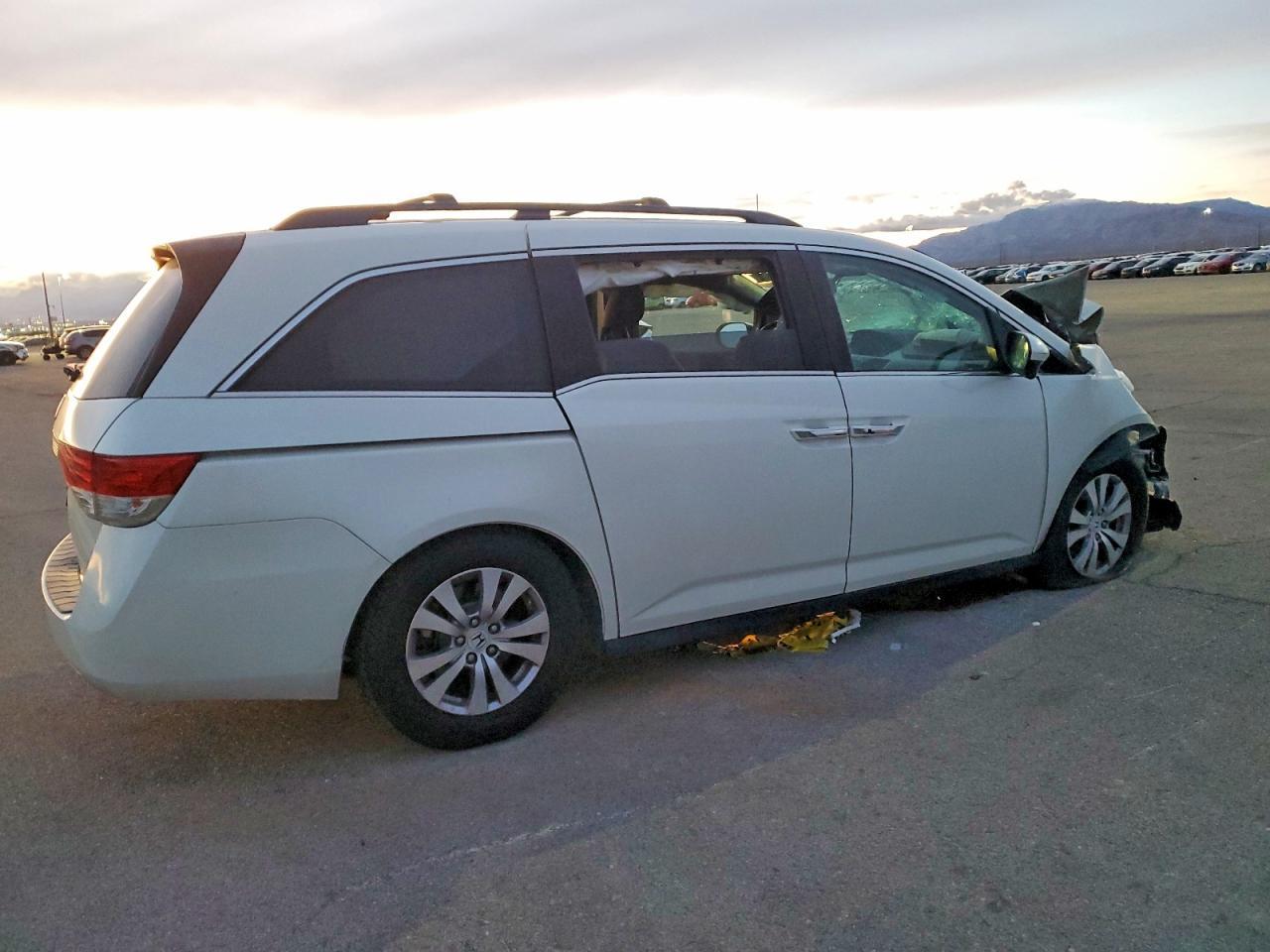 2016 Honda Odyssey Exl - Фото 3