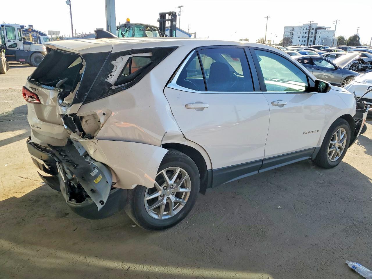 2022 Chevrolet Equinox Lt - Image 3
