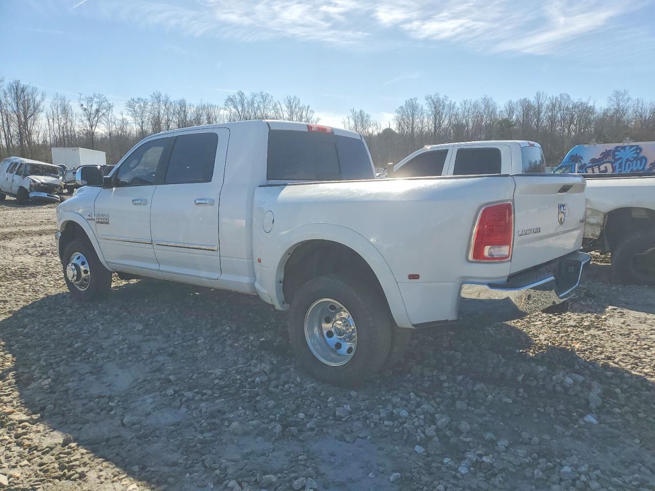 2015 Ram 3500 Longhorn - Фото 2