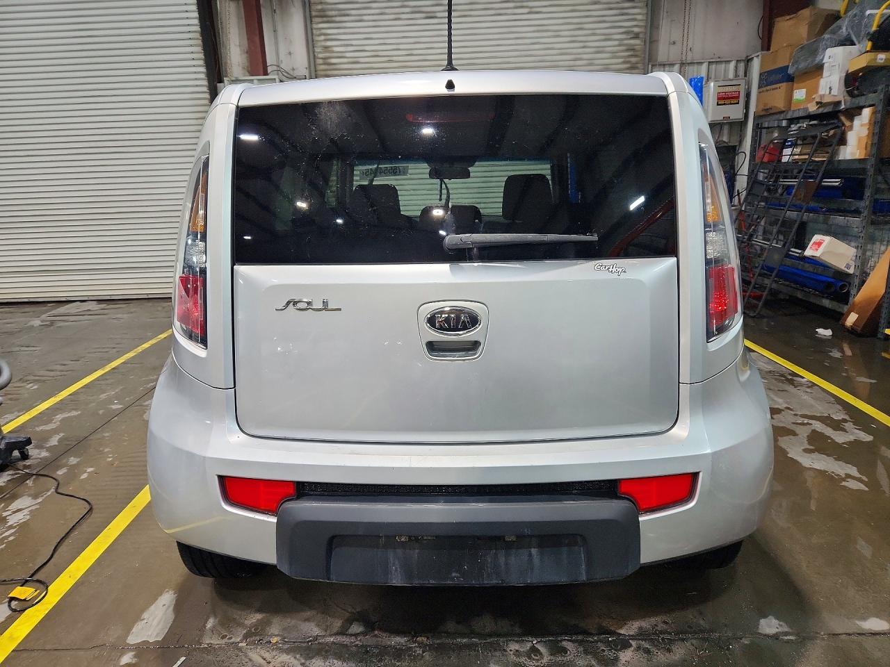 2010 Kia Soul + - Image 6