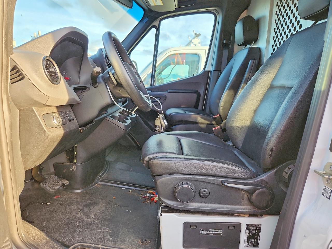 2021 Mercedes Benz Sprinter 2500 Utility / Service Van - Фото 7