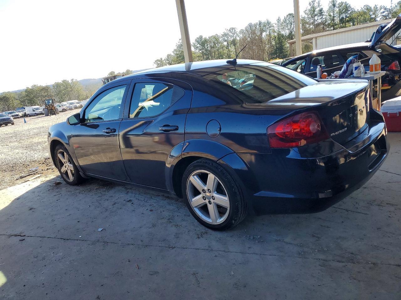 2013 Dodge Avenger Se - Фото 2