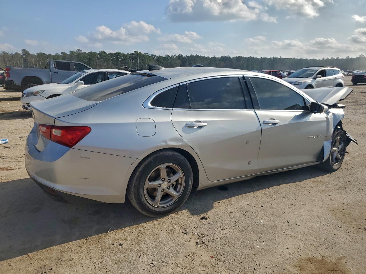 2018 Chevrolet Malibu Ls - Image 3