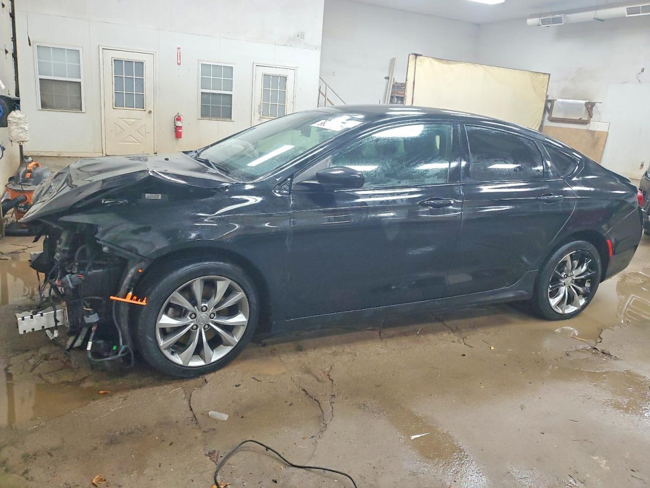 2016 Chrysler 200 S