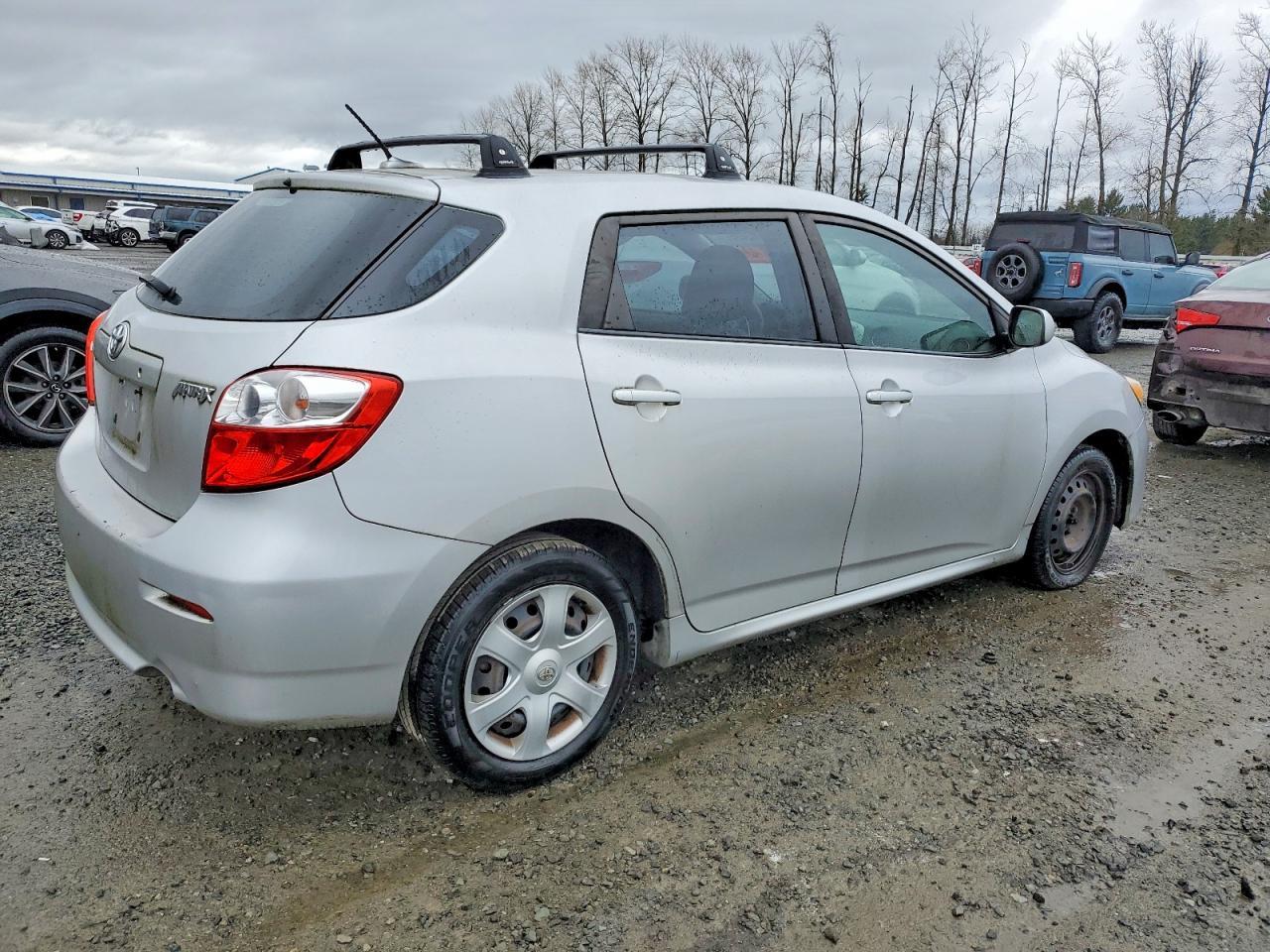 2010 Toyota Matrix Base - Image 3