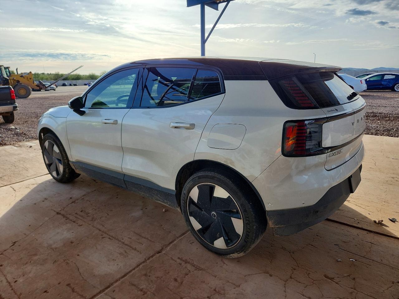 2025 Volvo Ex30 Ultra - Фото 2