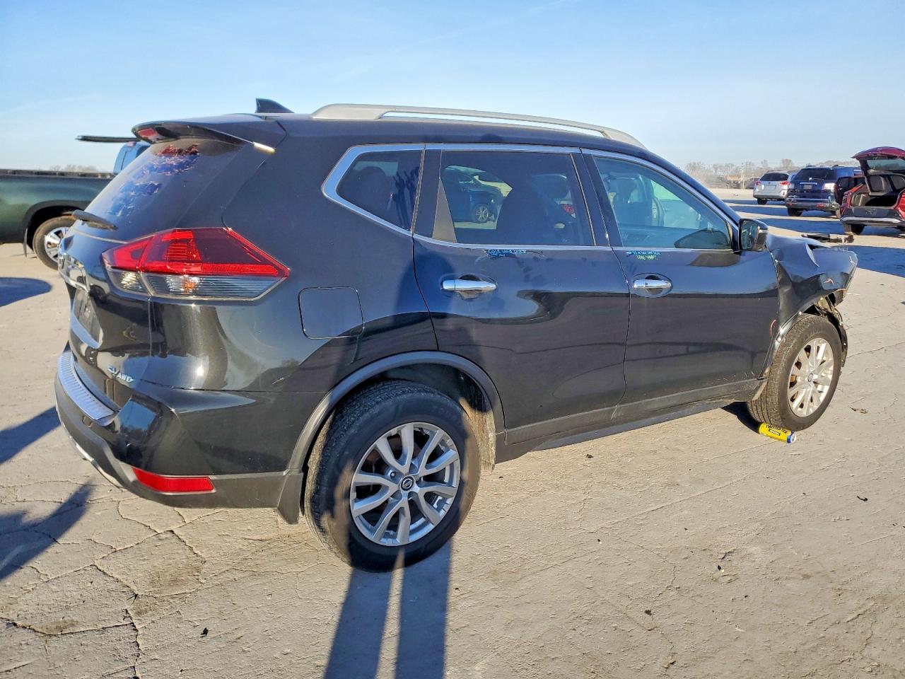 2018 Nissan Rogue S - Фото 3
