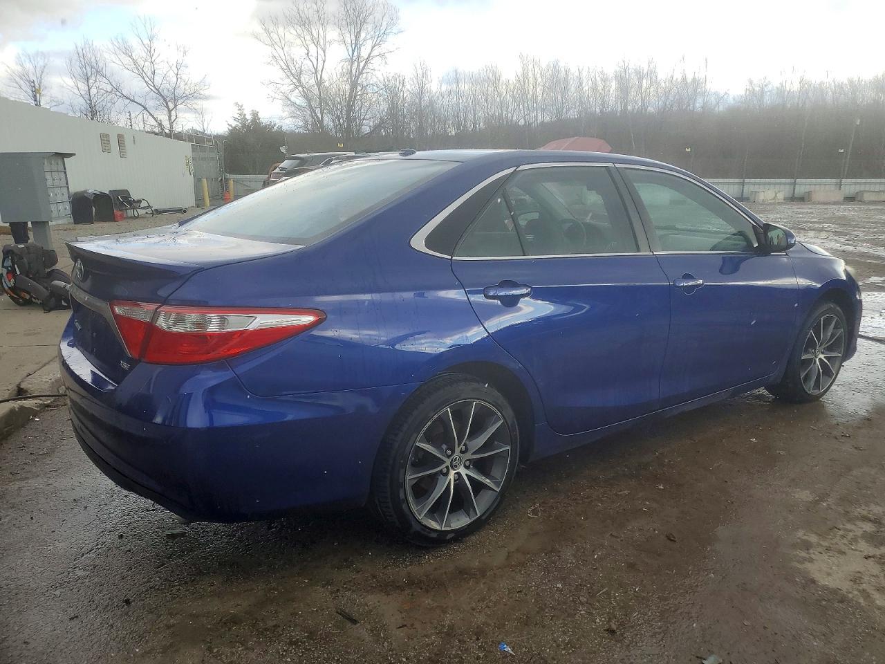2015 Toyota Camry Xse - Фото 3