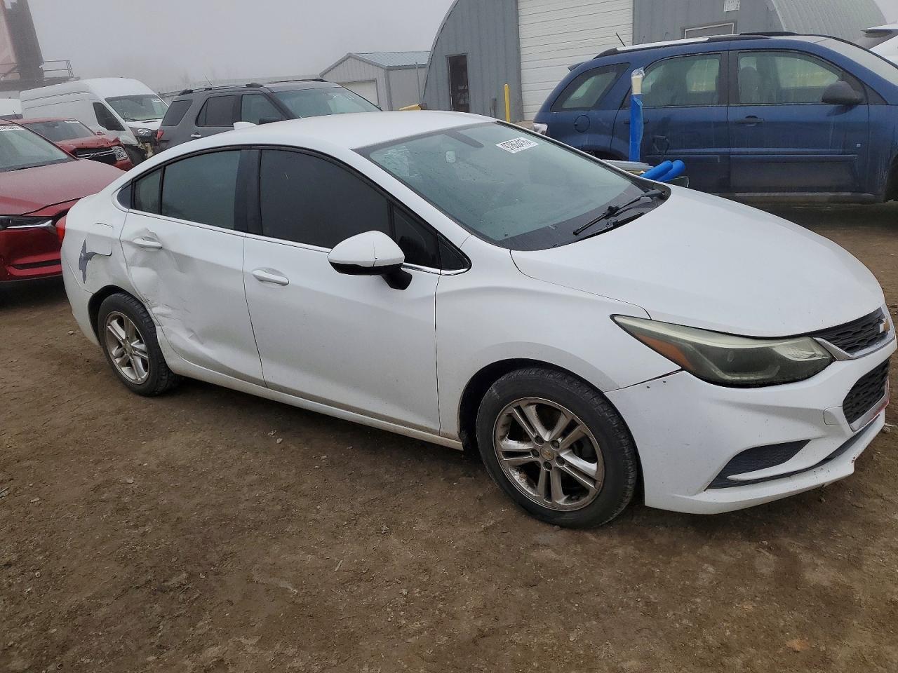 2016 Chevrolet Cruze Lt - Image 4