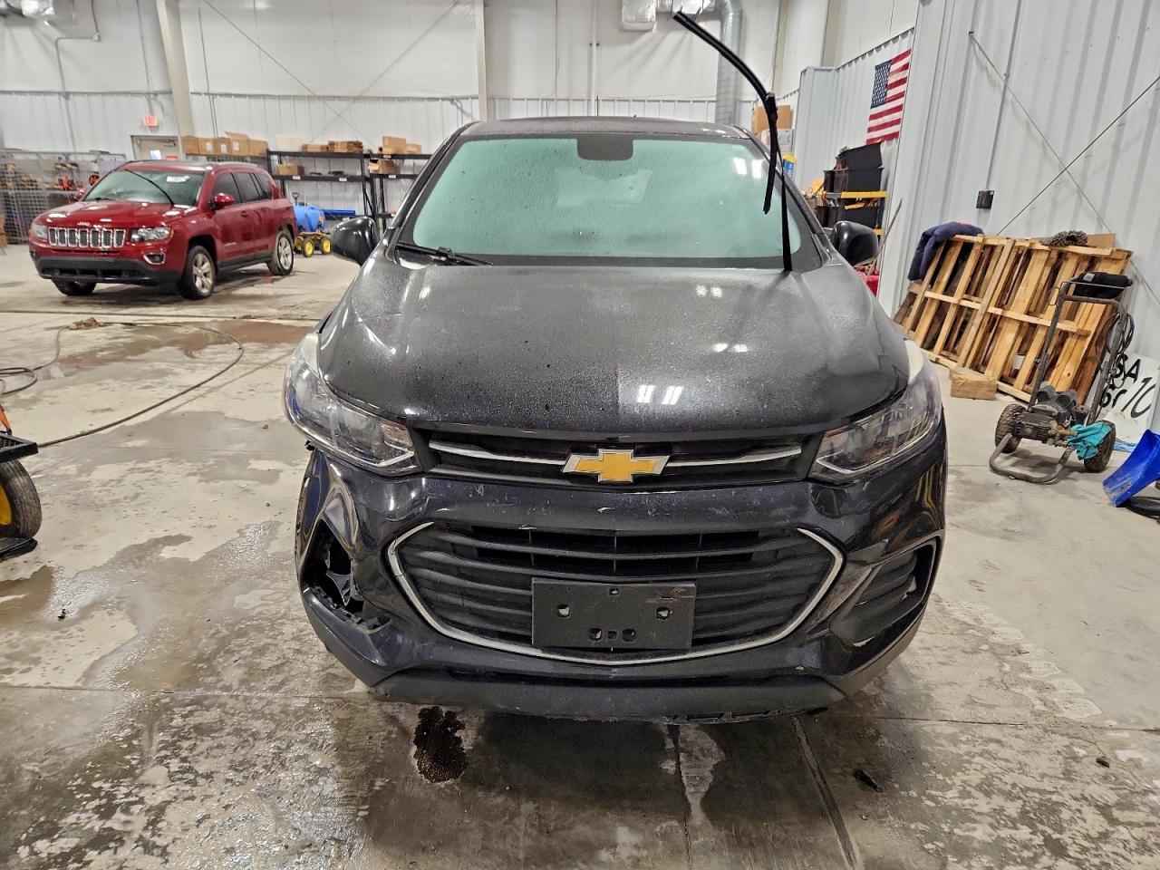2019 Chevrolet Trax Ls - Image 5