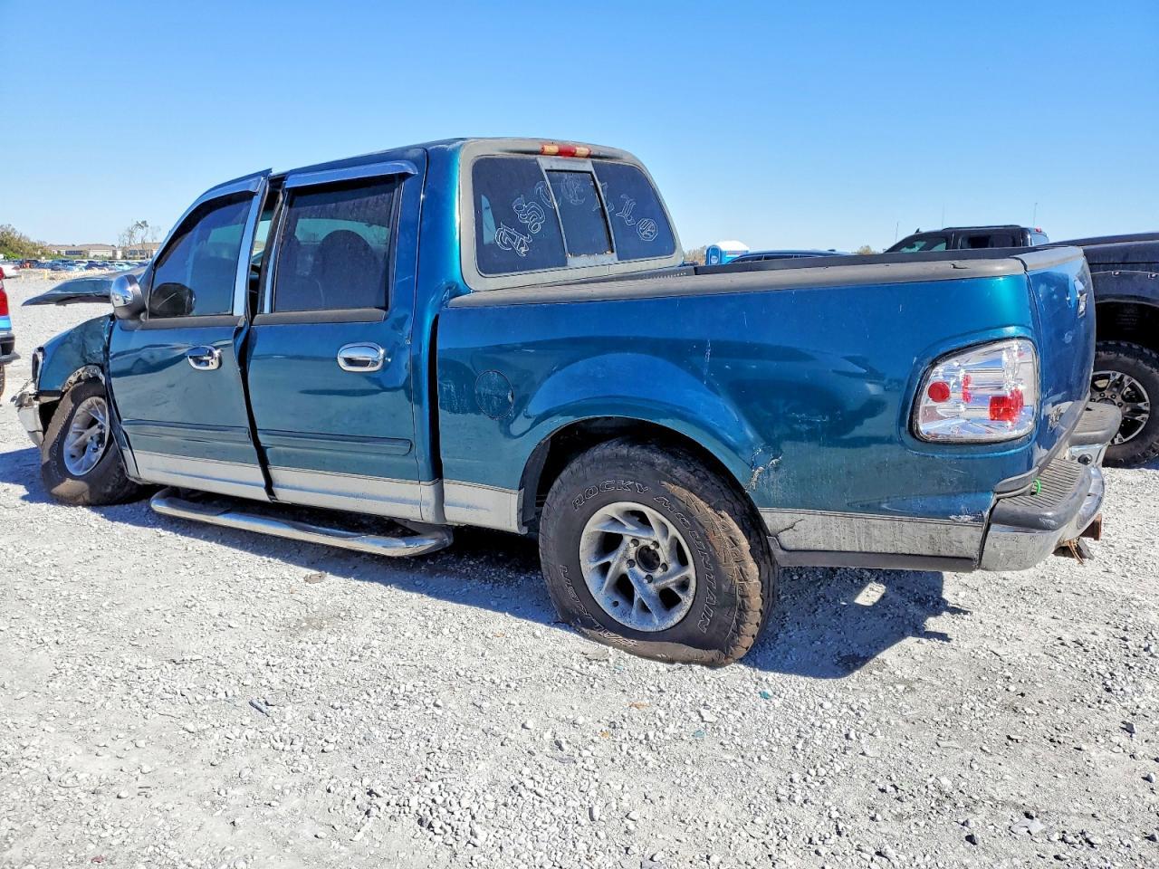 2001 Ford F150 Supercrew - Image 2