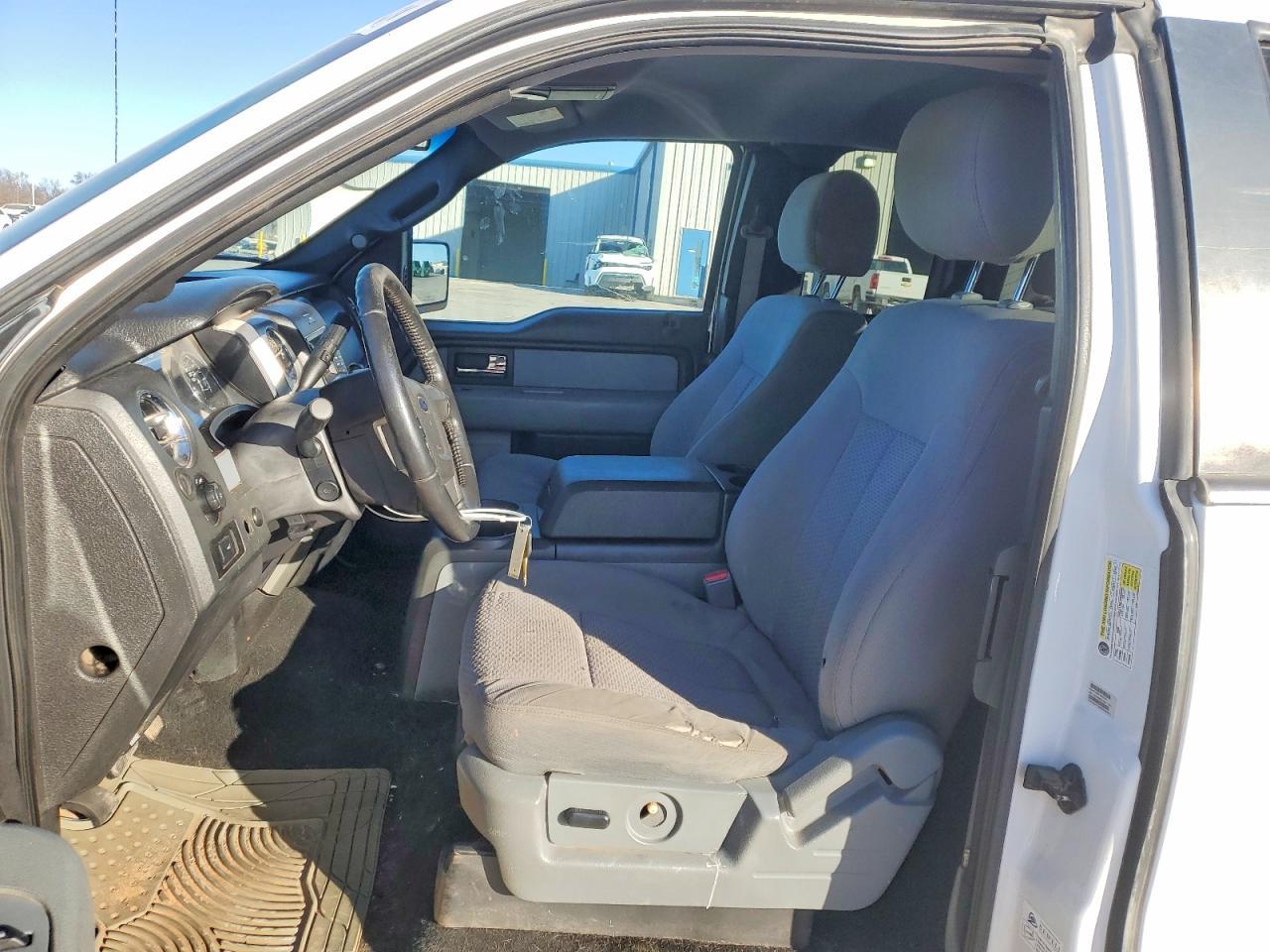 2013 Ford F150 Super Cab - Фото 7