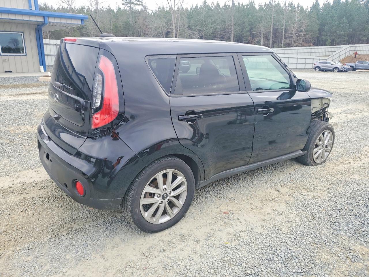 2017 Kia Soul + - Image 3