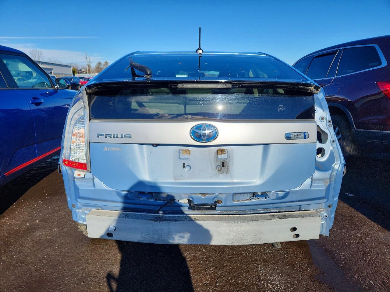 2014 Toyota Prius Plug-In Hybrid Base - Image 6