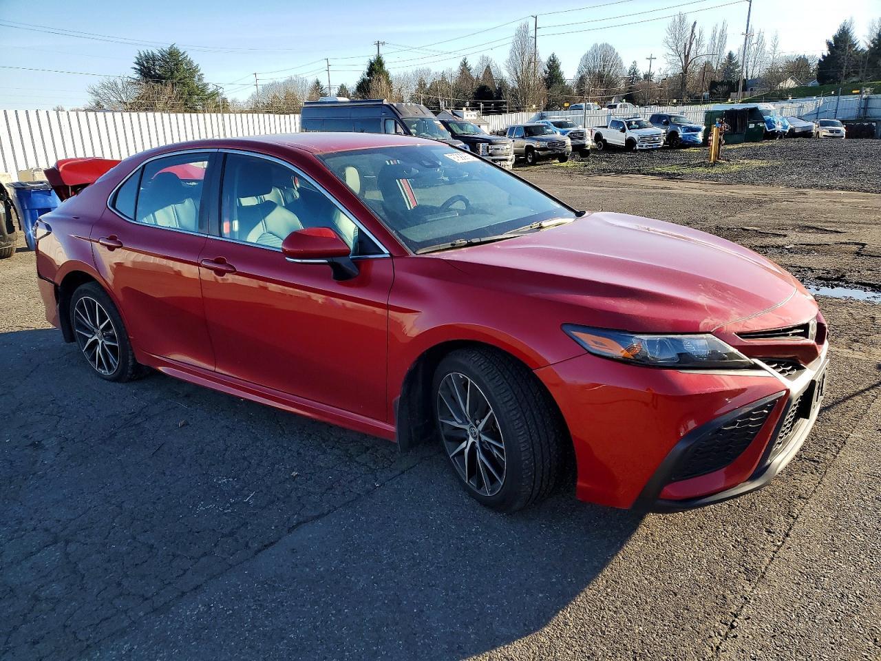2022 Toyota Camry - Фото 4