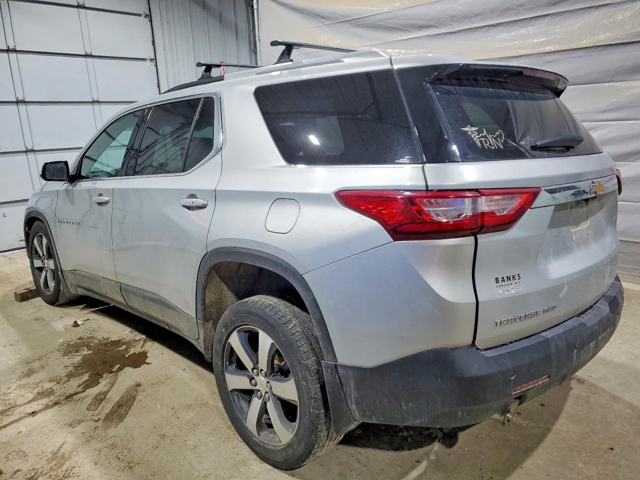 2018 Chevrolet Traverse Lt - Image 2