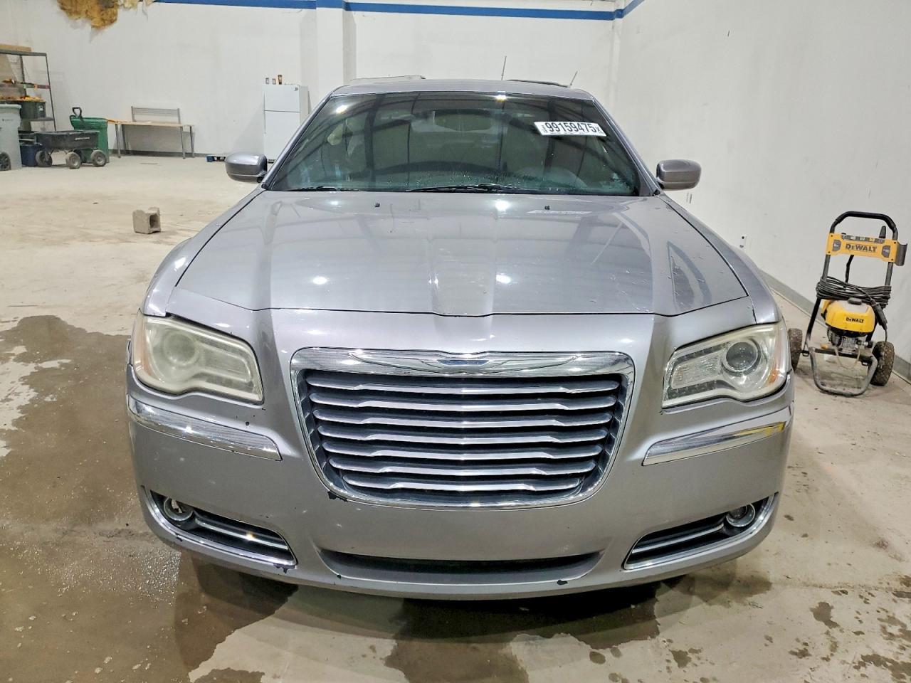 2014 Chrysler 300 - Фото 5
