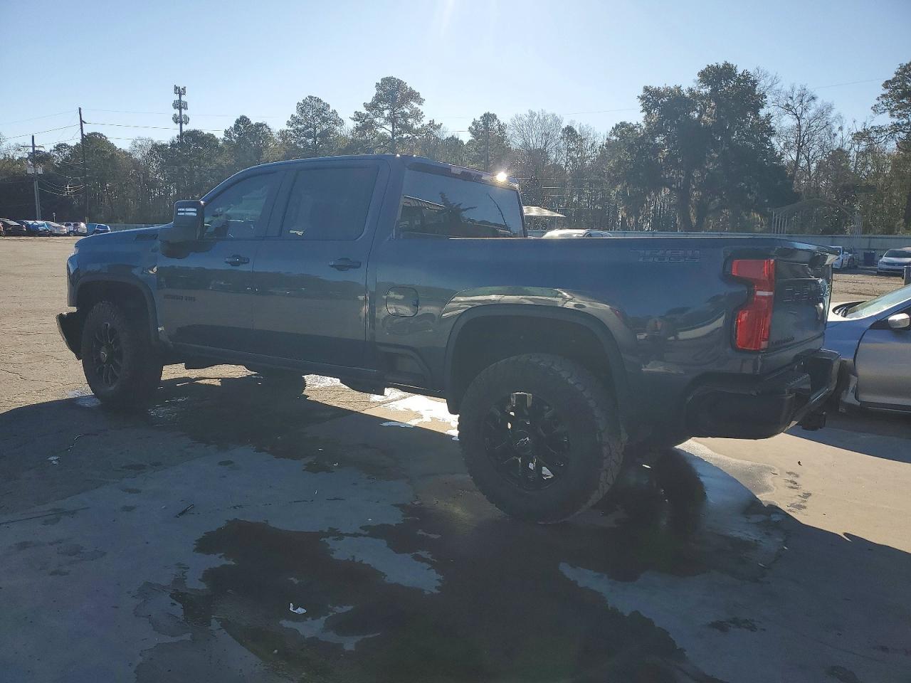 2026 Chevrolet Silverado K2500 Heavy Duty Lt - Image 2