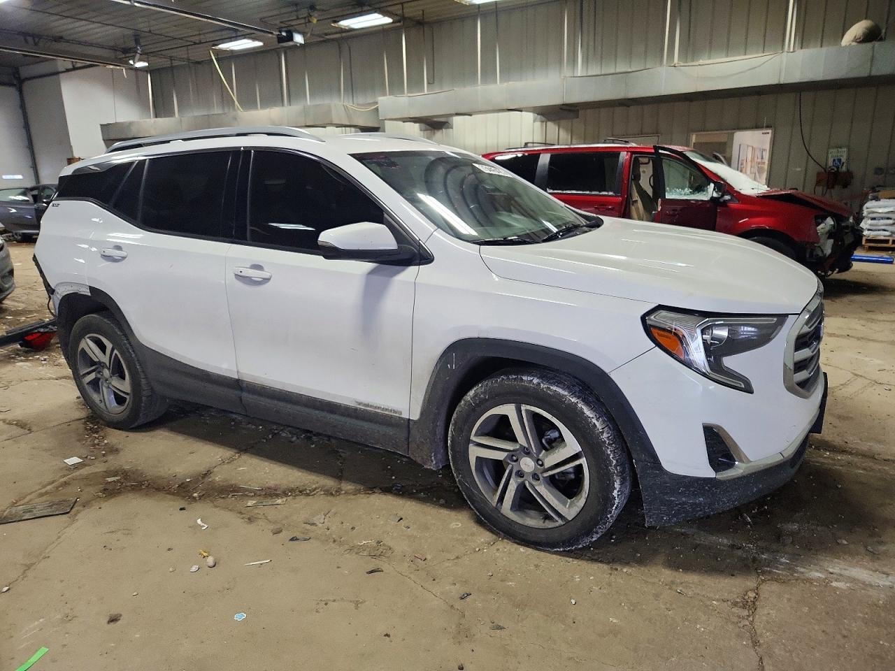2019 GMC Terrain Slt - Image 4