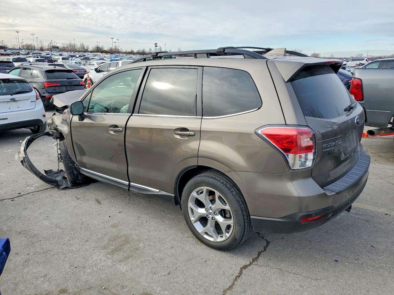 2018 Subaru Forester 2.5I Touring - Фото 2