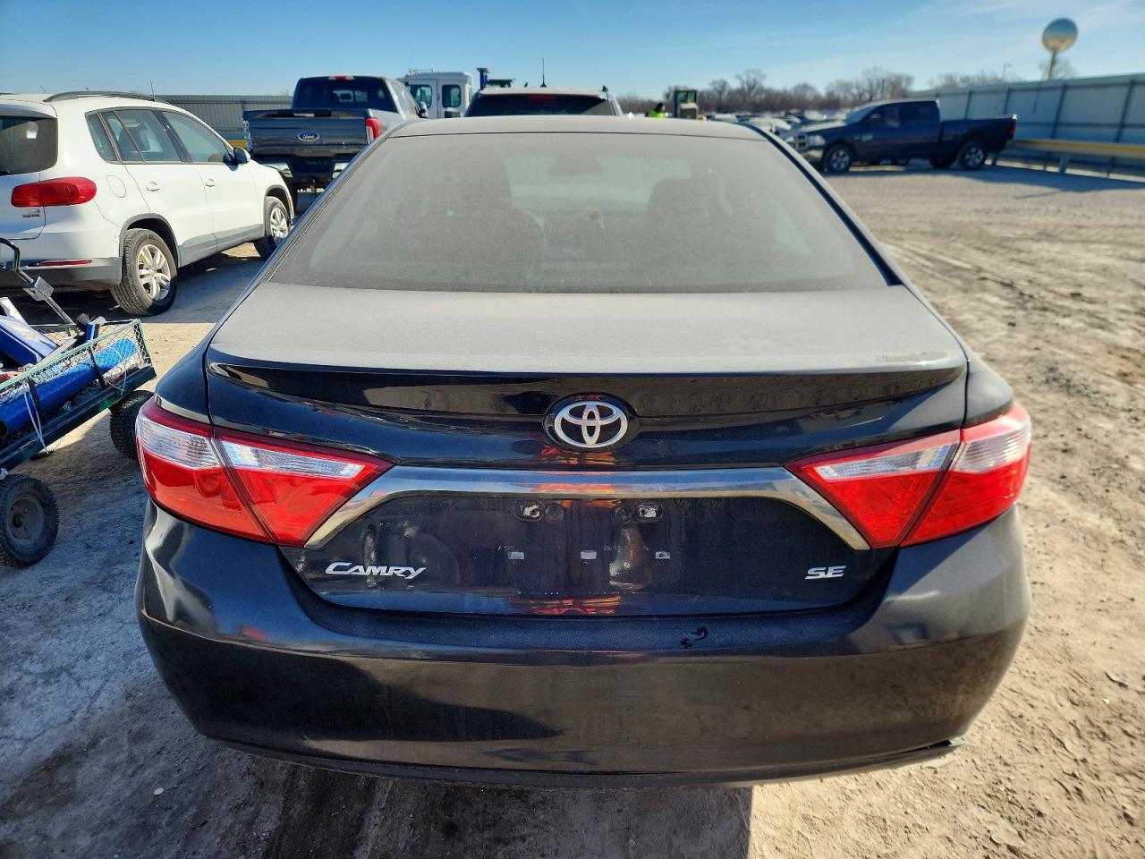 2016 Toyota Camry Le - Фото 6