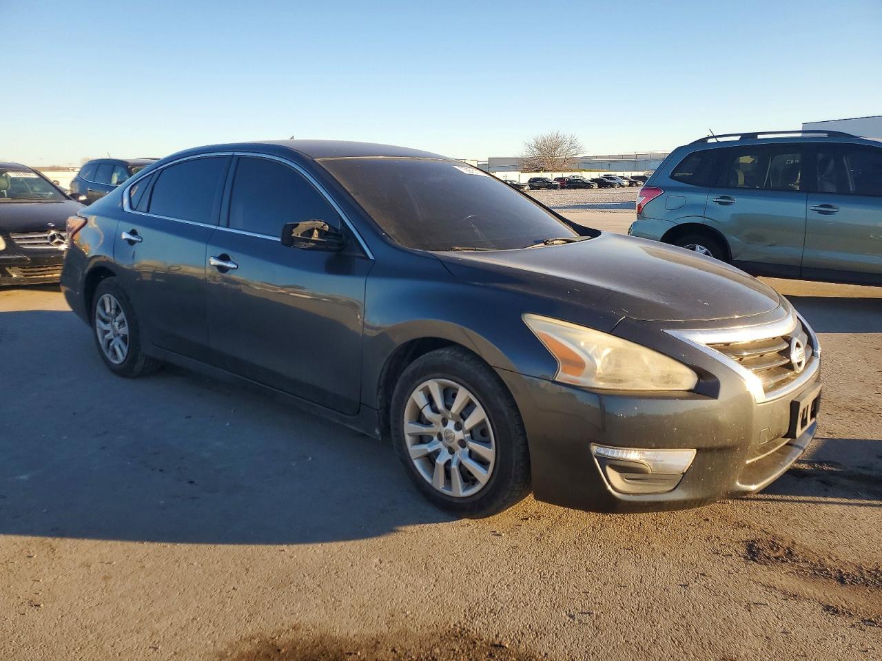2013 Nissan Altima - Фото 4