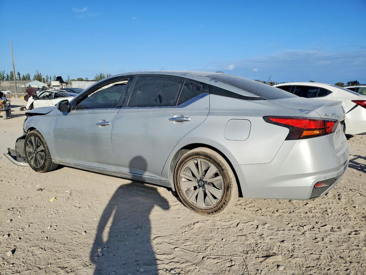 2022 Nissan Altima Sv - Фото 2