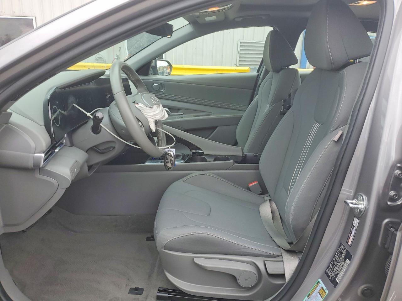 2024 Hyundai Elantra Sel - Image 7