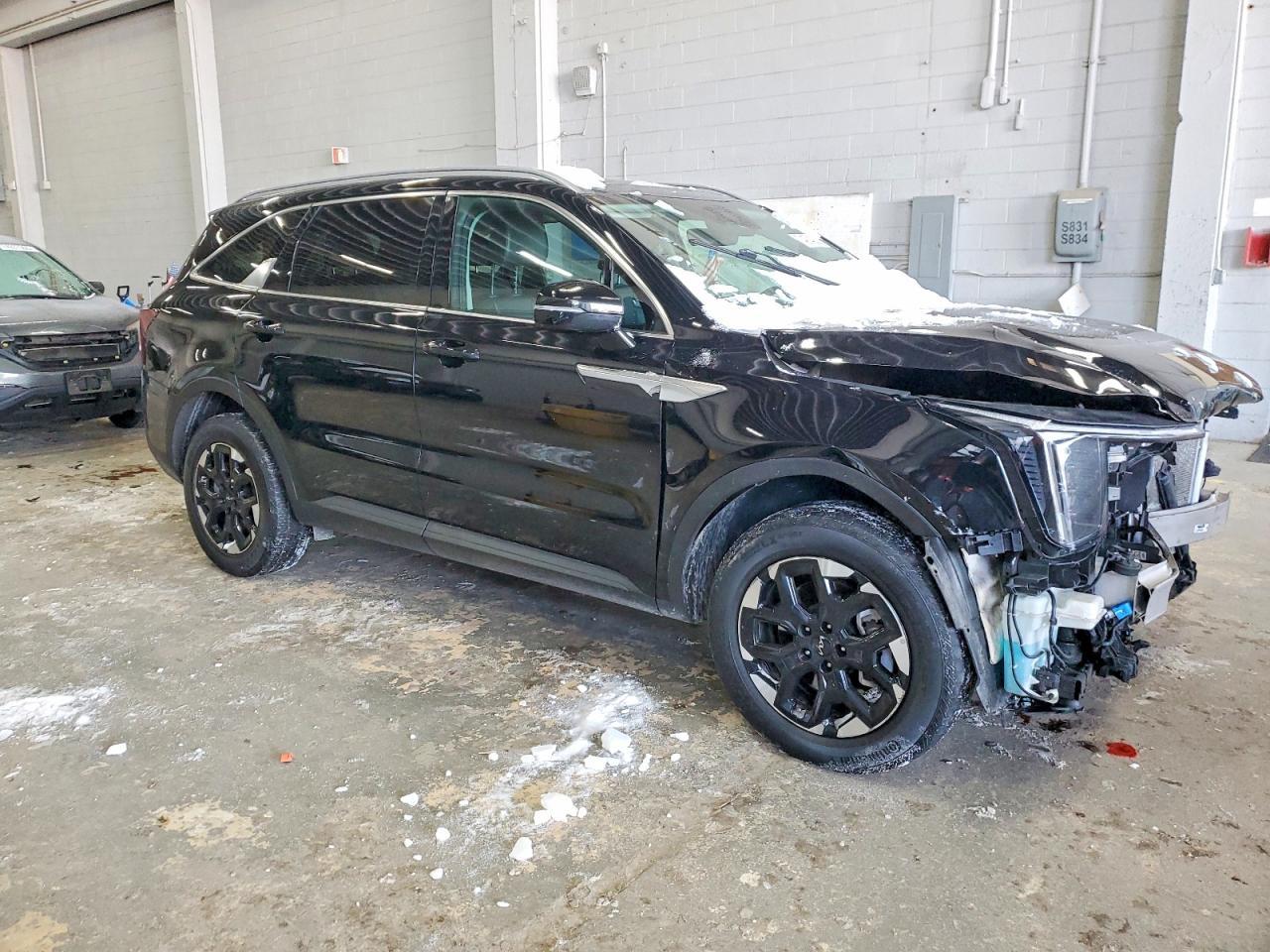 2025 Kia Sorento S - Фото 4