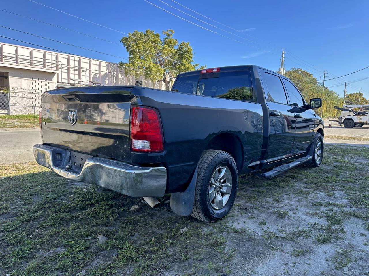 2017 Ram 1500 Slt - Фото 3