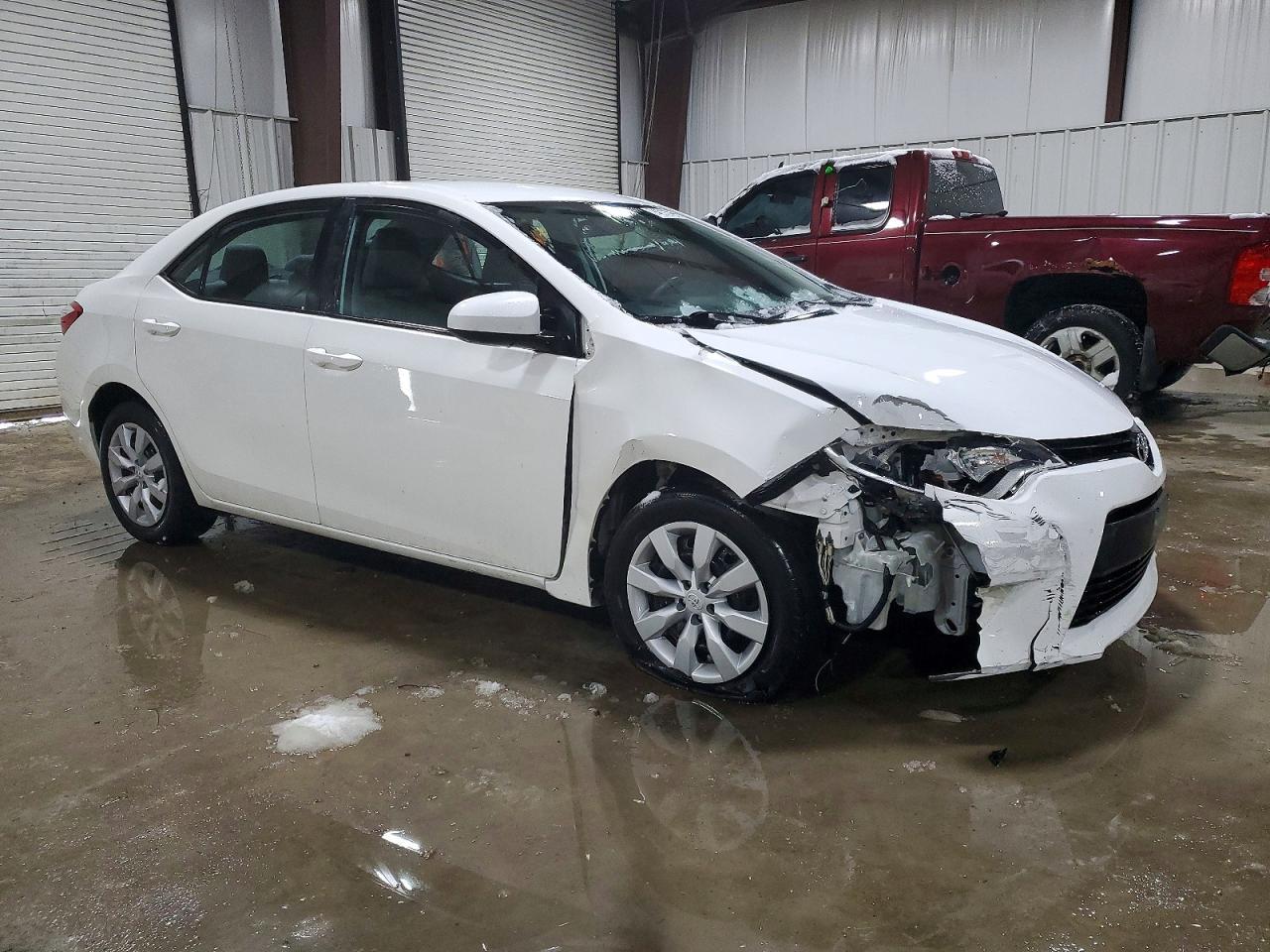 2014 Toyota Corolla Le - Image 4