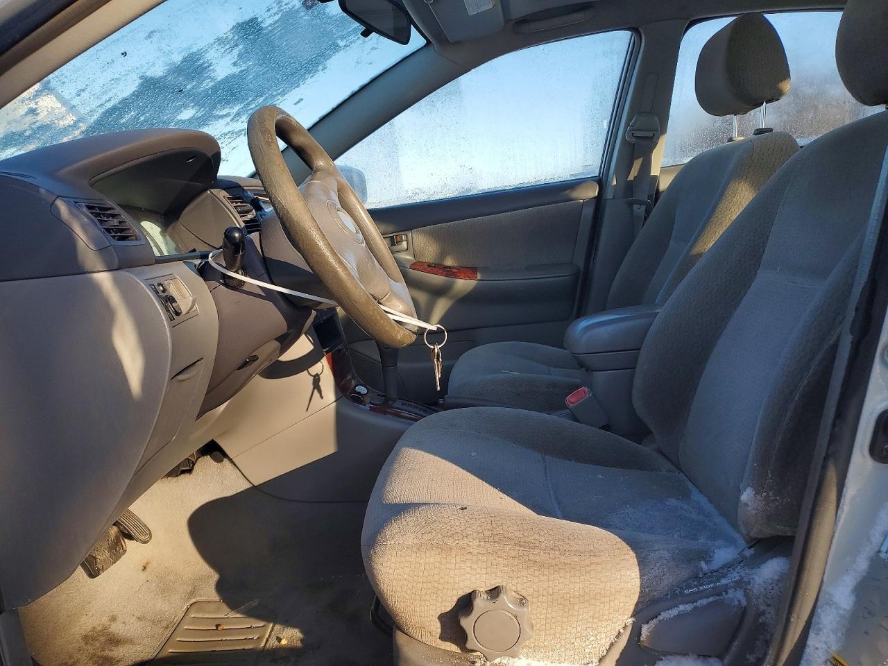 2004 Toyota Corolla - Фото 7