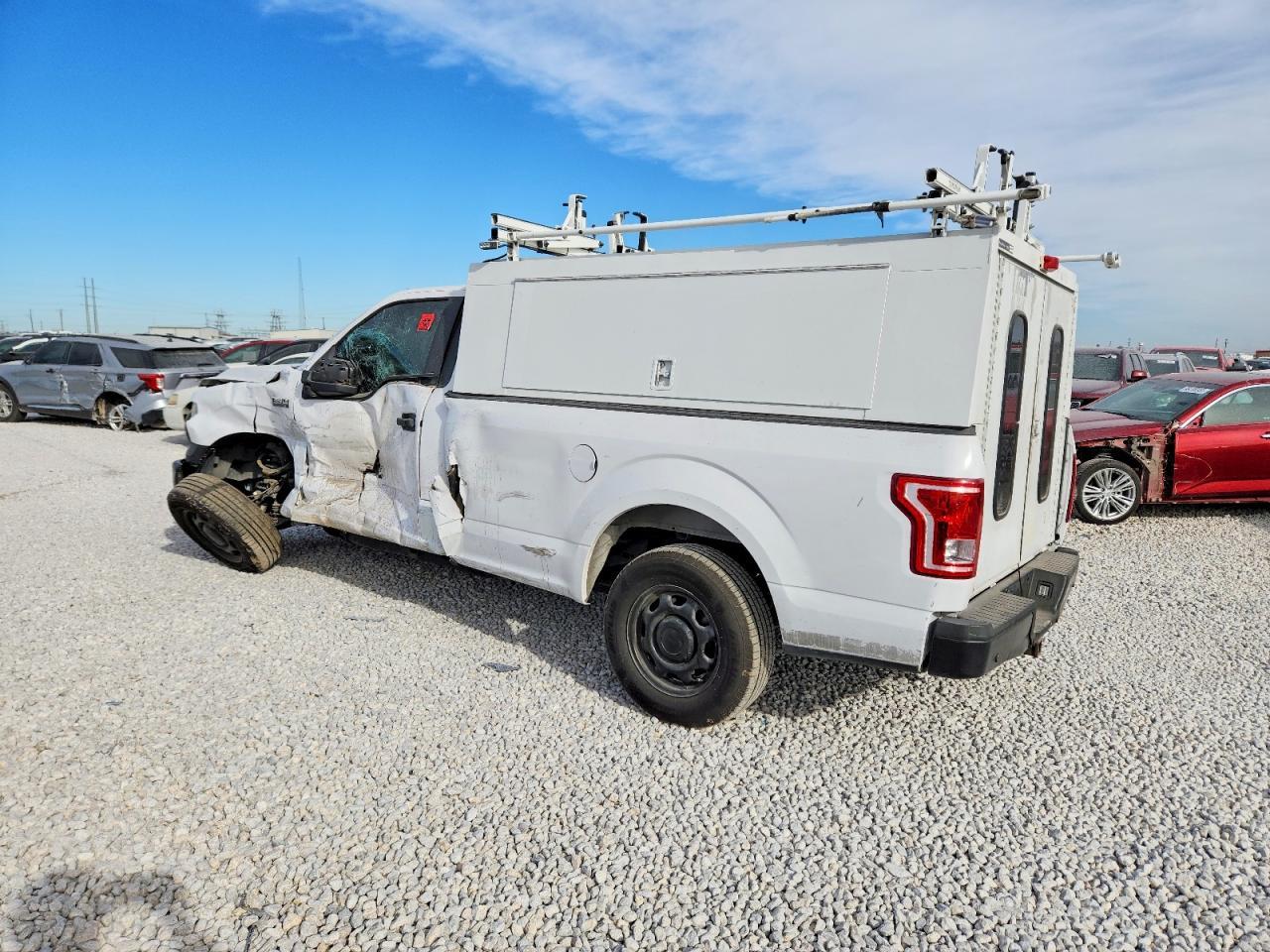 2015 Ford F150 - Фото 2