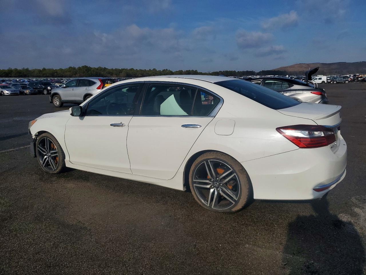 2017 Honda Accord Sport - Image 2