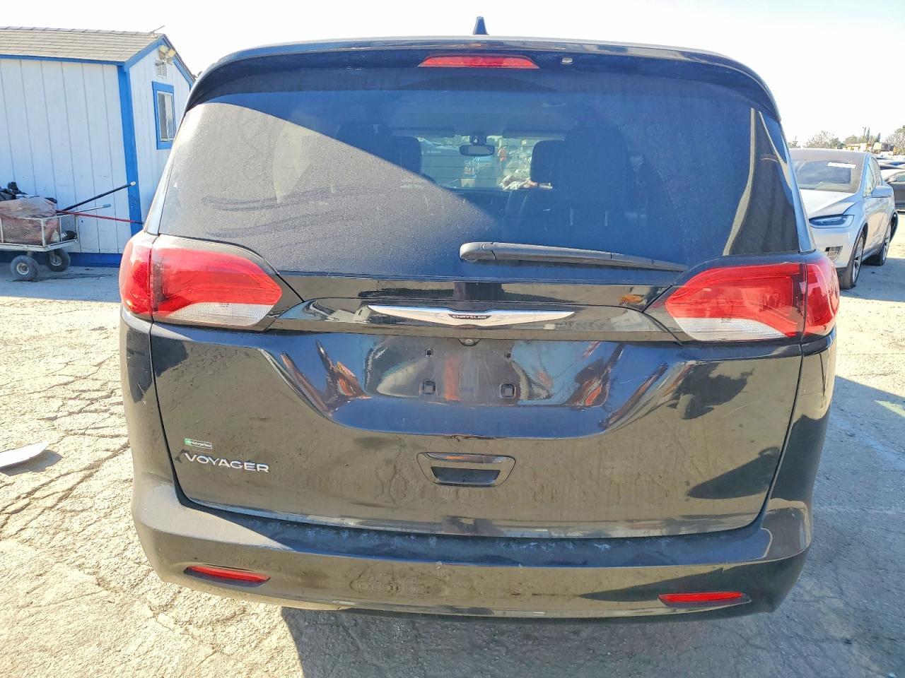 2021 Chrysler Voyager Lxi - Image 6