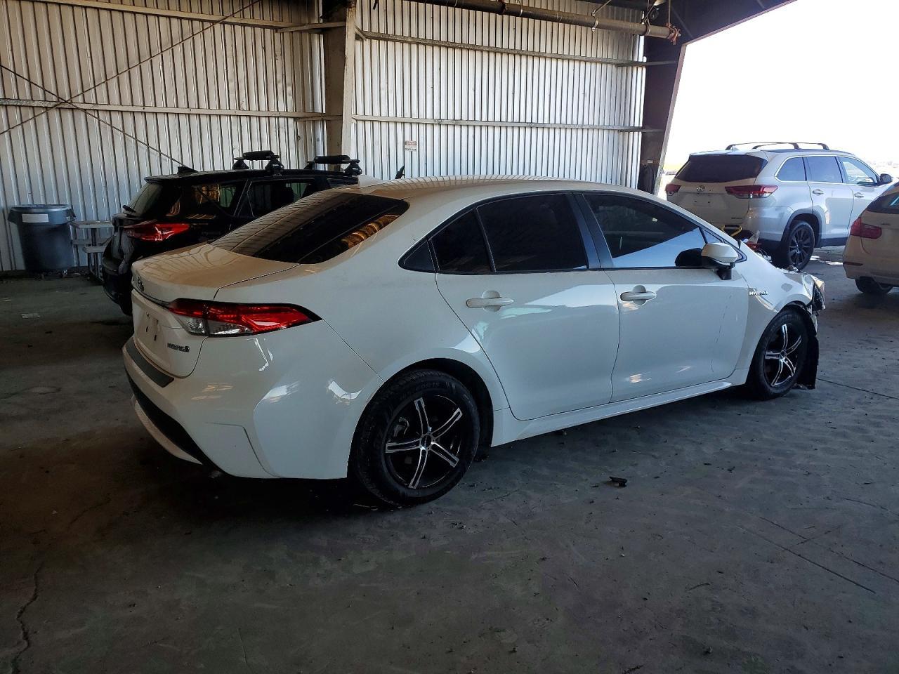 2021 Toyota Corolla Hybrid Le - Фото 3