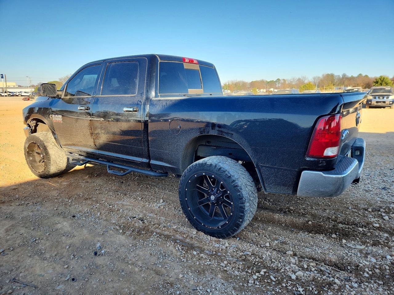 2014 Ram 2500 Slt - Image 2