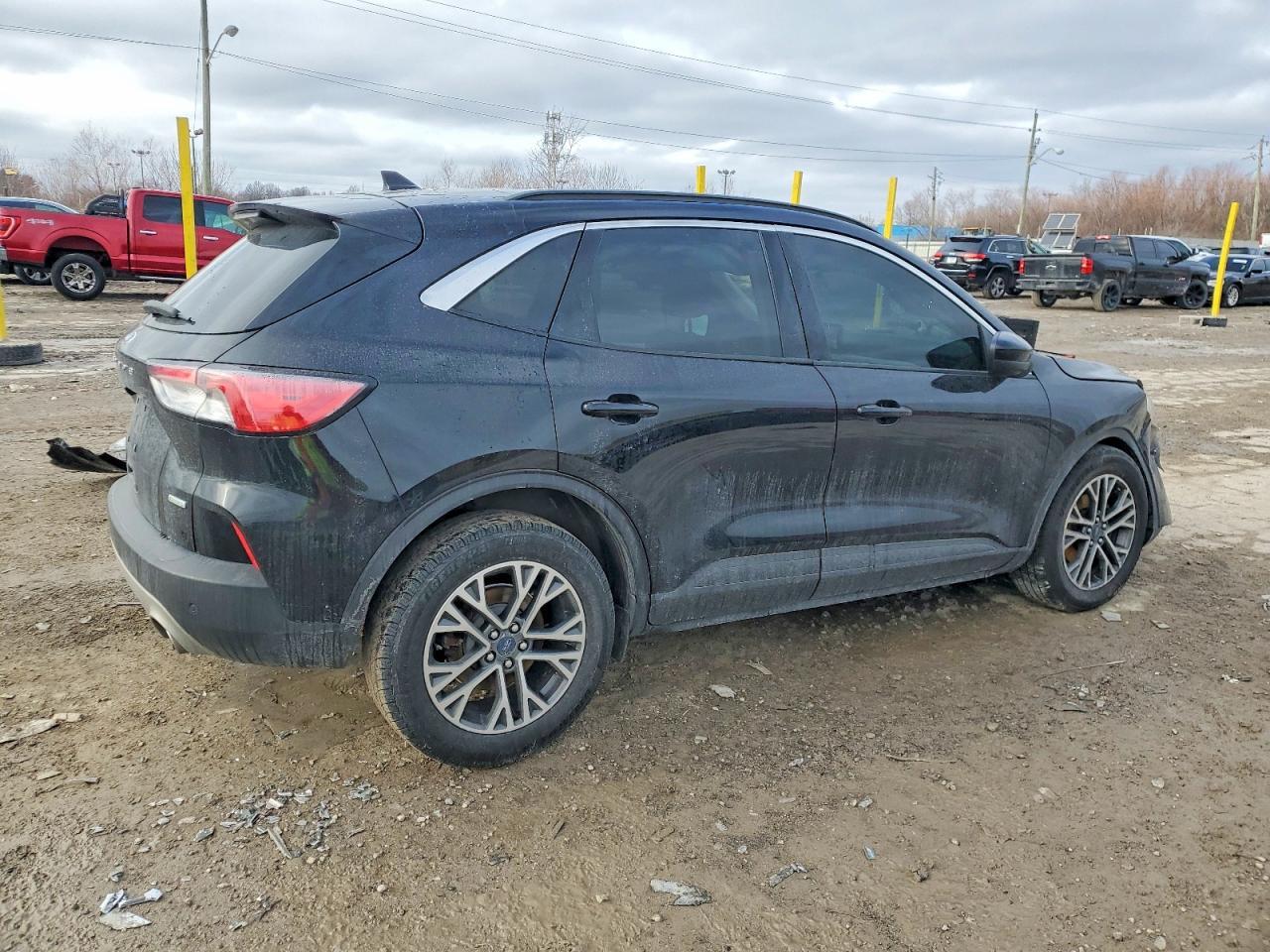 2020 Ford Escape Sel - Фото 3