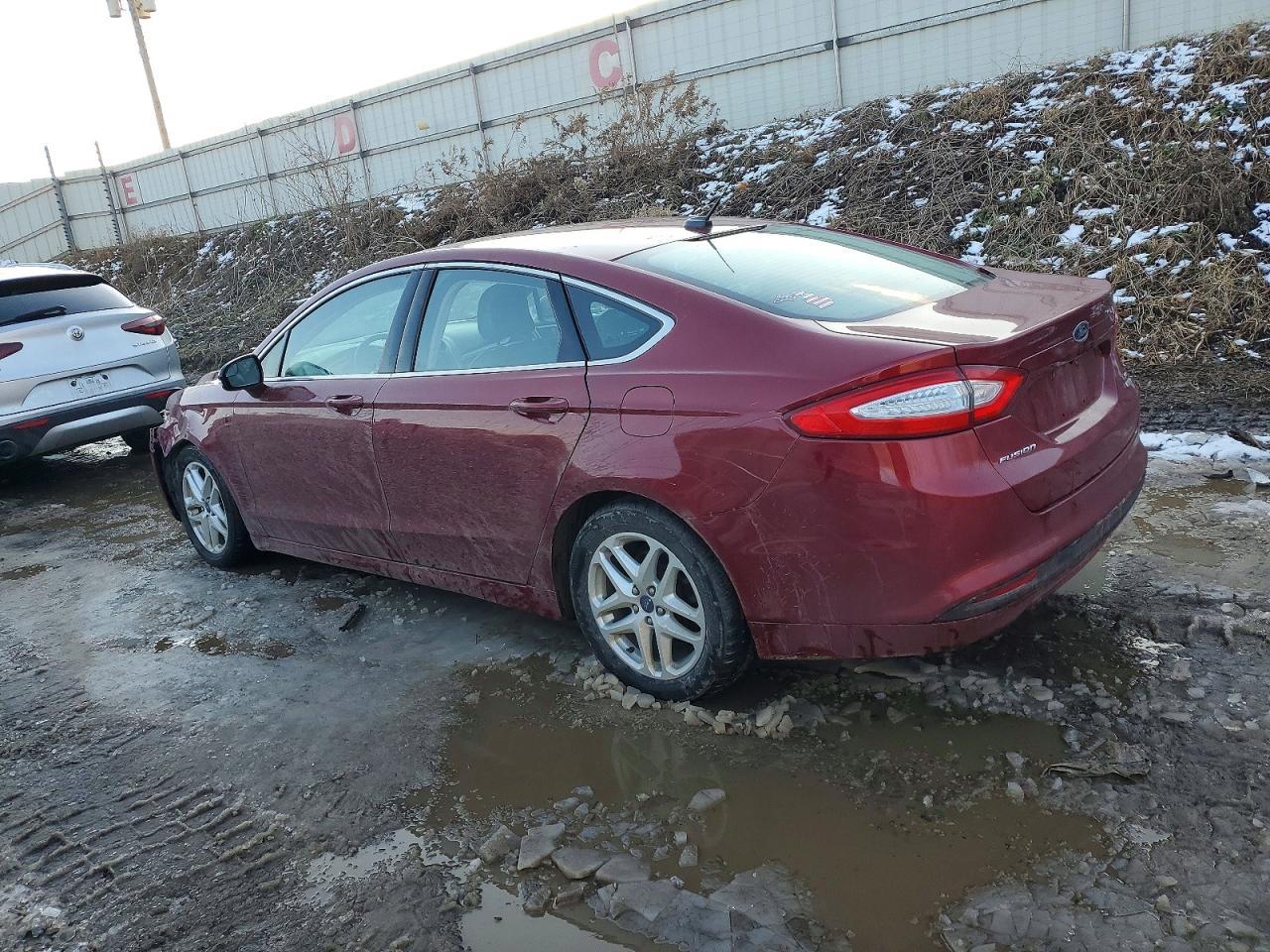 2016 Ford Fusion Se - Фото 2