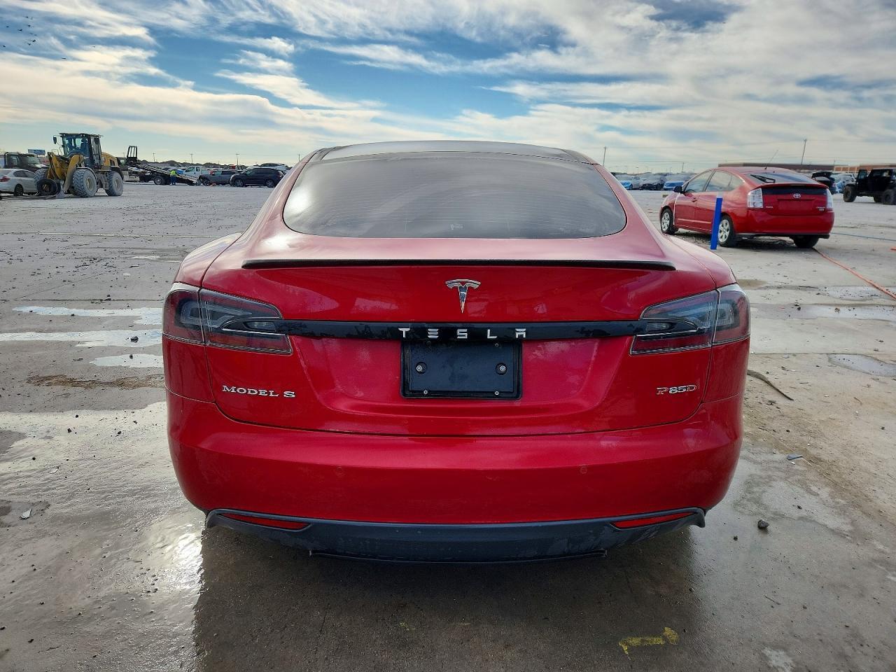 2015 Tesla Model S 85D - Фото 6