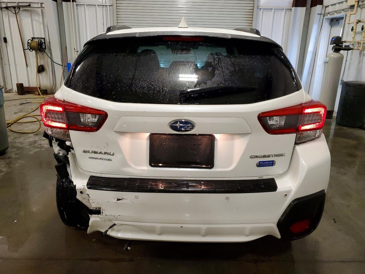 2023 Subaru Crosstrek Limited - Image 6