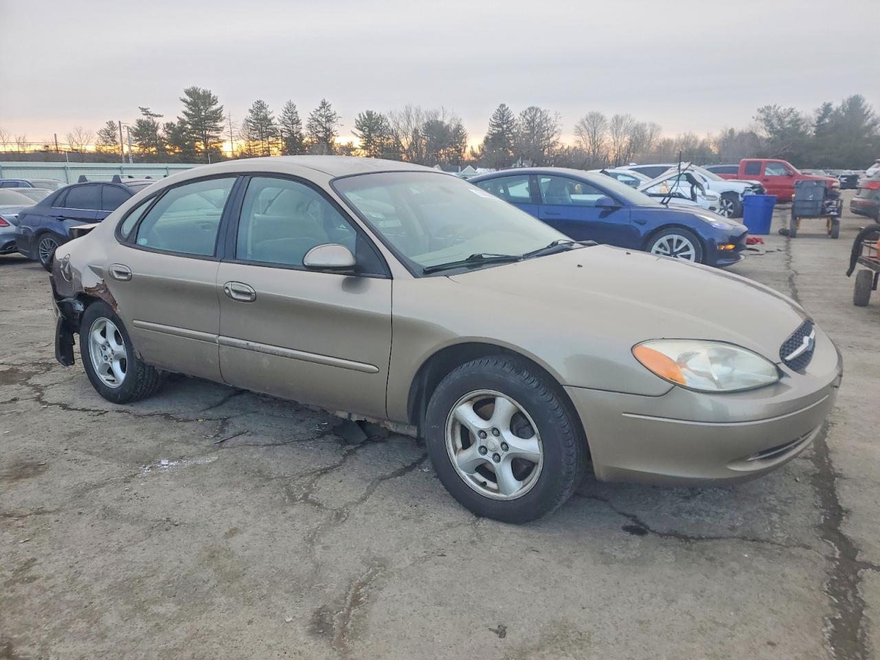 2003 Ford Taurus Se - Фото 4