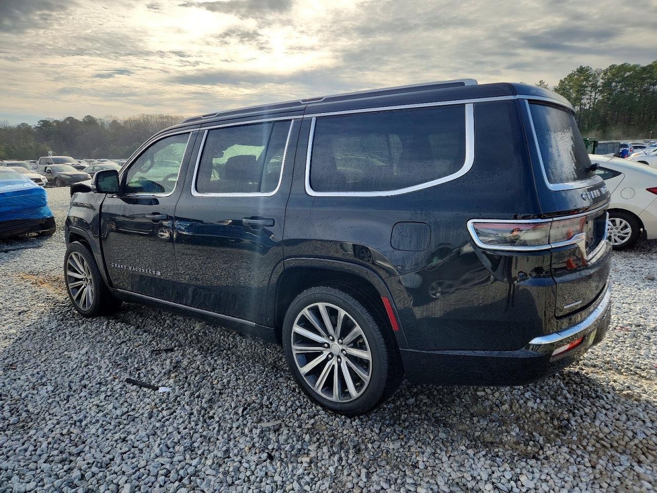 2022 Jeep Grand Wagoneer Series I - Фото 2