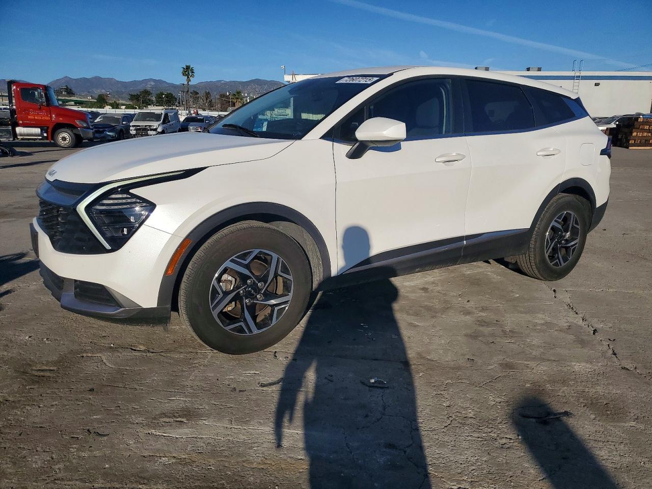 2025 Kia Sportage Lx