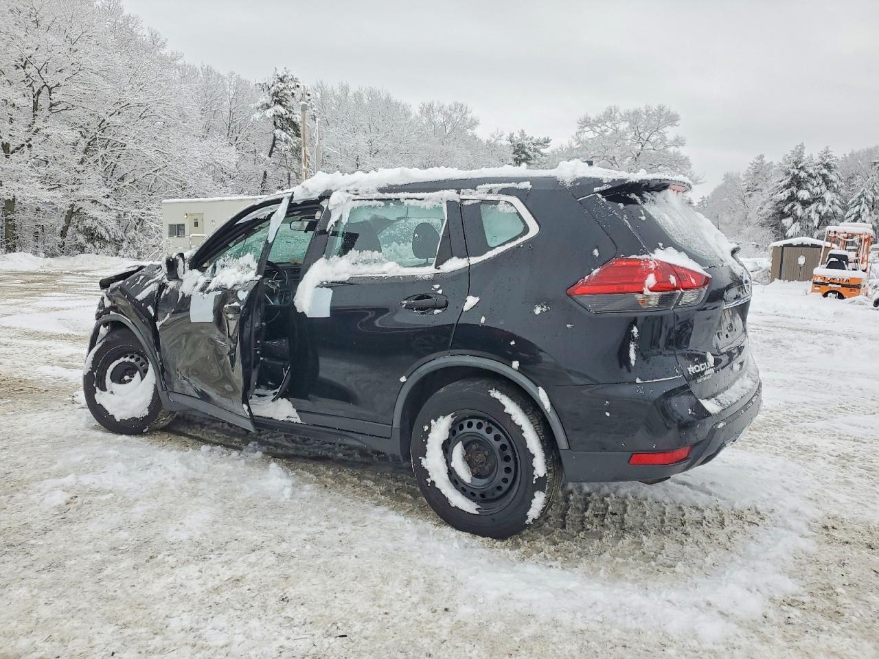 2017 Nissan Rogue S - Image 2