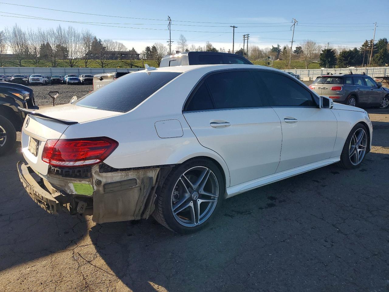 2014 Mercedes-Benz E 550 4Matic - Image 3
