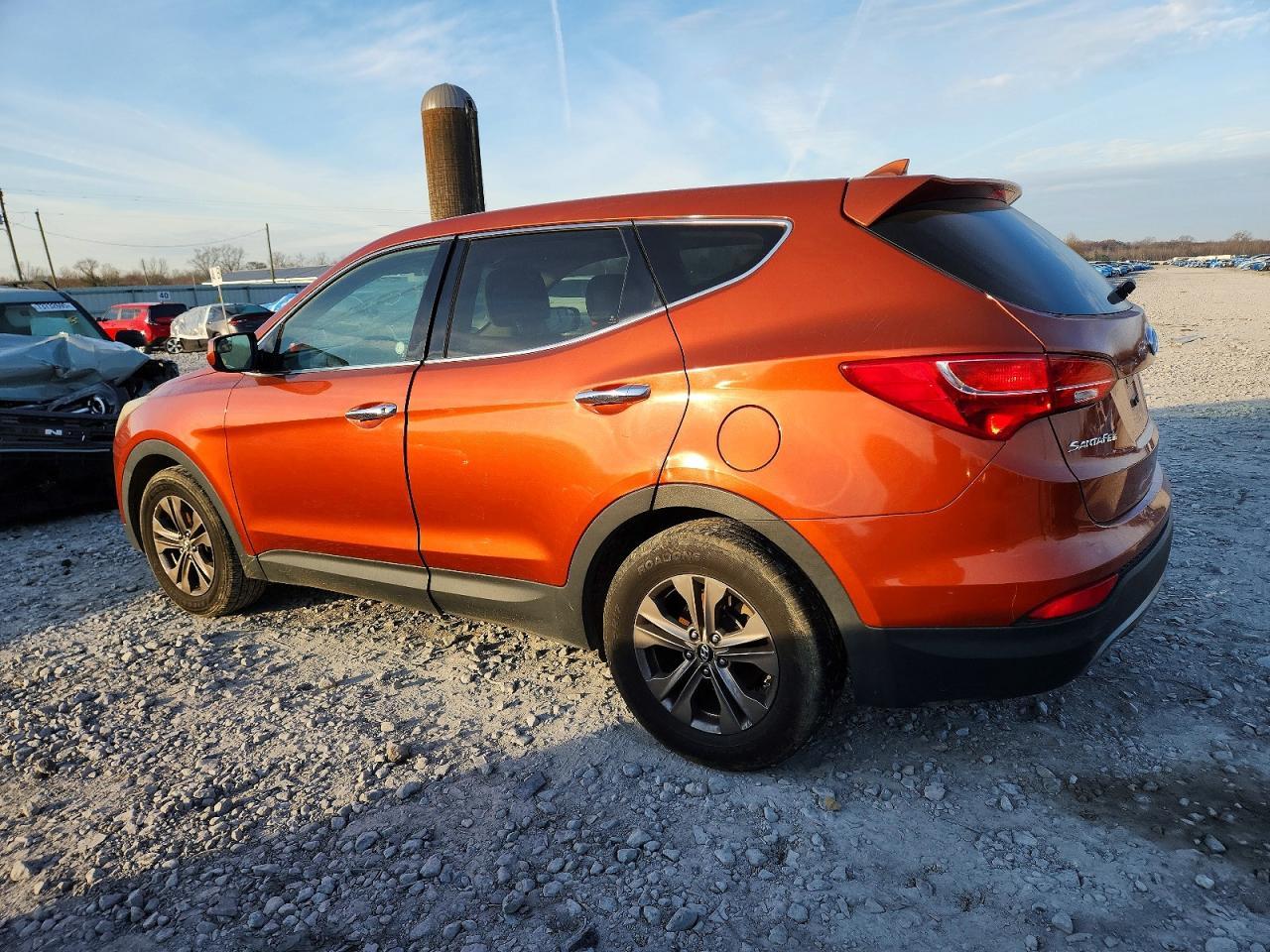 2015 Hyundai Santa Fe Sport - Image 2