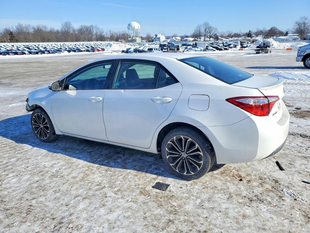 2015 Toyota Corolla L - Фото 2