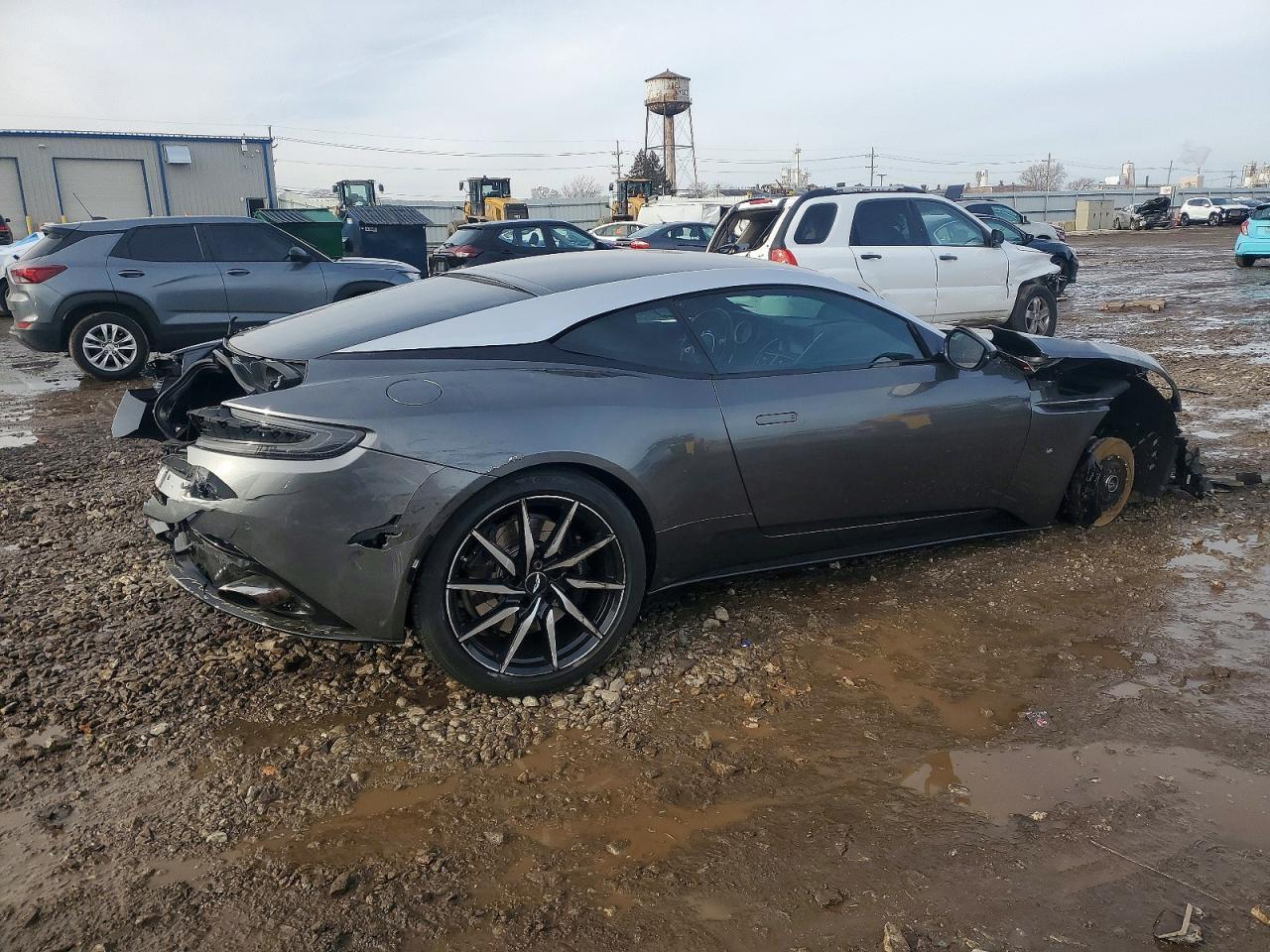 2017 Aston Martin Db11 - Фото 3